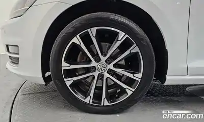 Volkswagen Golf 2014 2.0 гидро в Москве № 215230, миниатюра 5