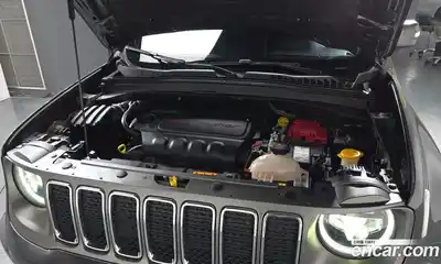 Jeep Renegade 2020 2.4 гидро в Москве № 215481, миниатюра 4