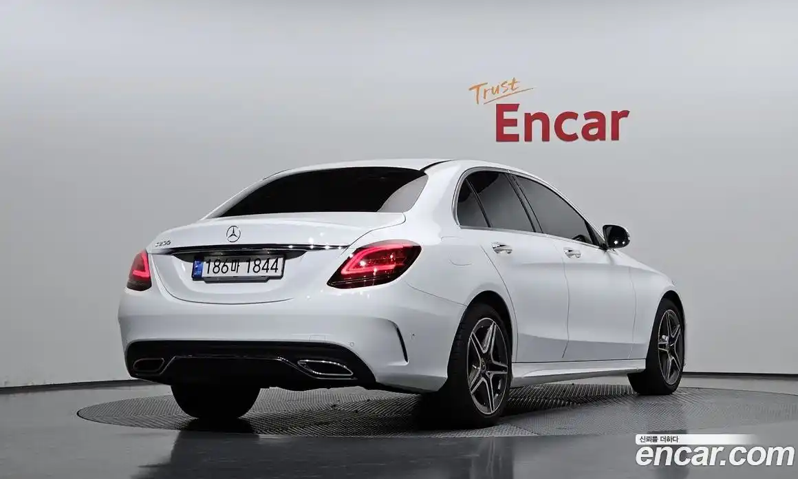 Mercedes-Benz C-Class 2021 2.0 гидро в Москве № 222912, фото 2