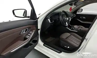 BMW 3-Series 2022 2.0 гидро в Москве № 228696, миниатюра 10