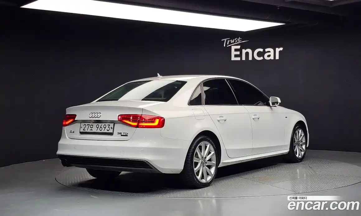 Audi A4 2015 2.0 гидро в Москве № 229556, фото 2