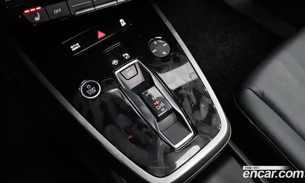Audi Q4 e-tron 2023 0.2 гидро в Москве № 229681, фото 9
