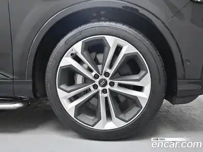 Audi Q7 2023 3.0 гидро в Москве № 230232, миниатюра 5