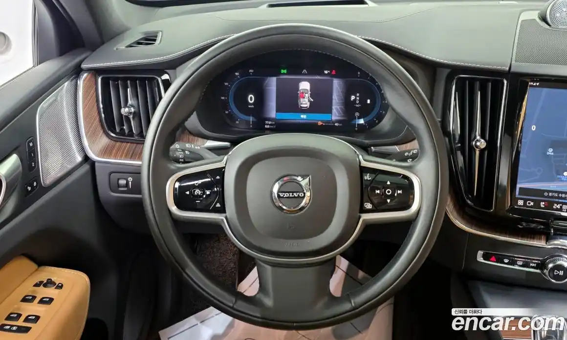 Volvo XC60 2021 2.0 гидро в Москве № 230435, фото 13