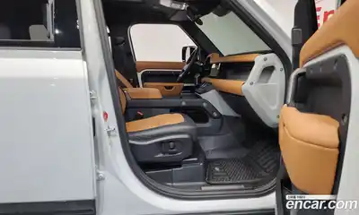 Land Rover Defender 2024 2.0 гидро в Москве № 231163, миниатюра 11