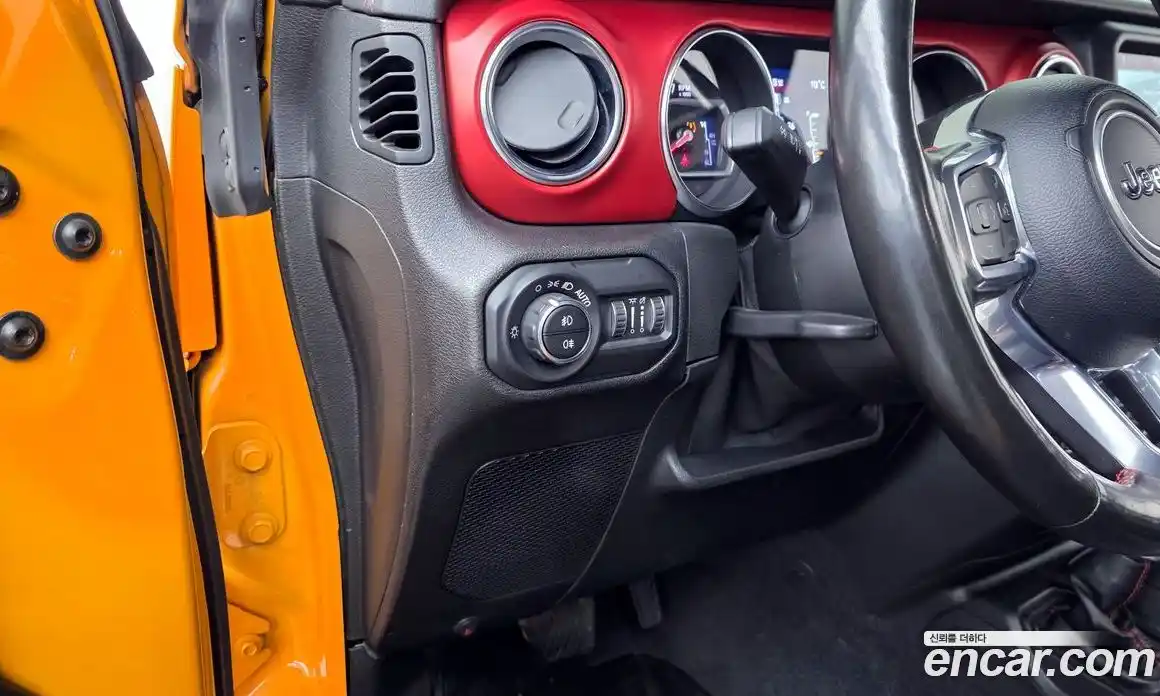 Jeep Wrangler 2021 2.0 гидро в Москве № 232470, фото 17