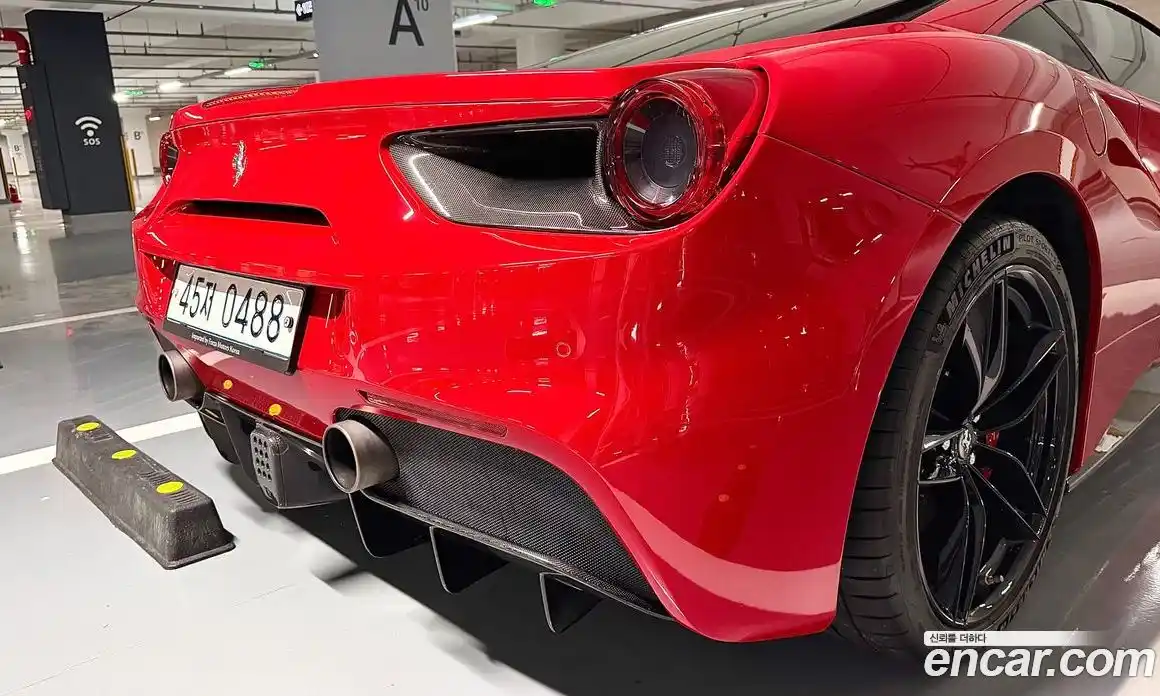 Ferrari 488 2016 3.9 робот в Москве № 238086, фото 13