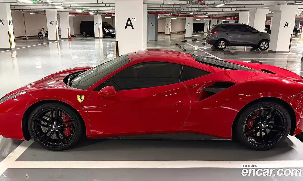 Ferrari 488 2016 3.9 робот в Москве № 238086, фото 9