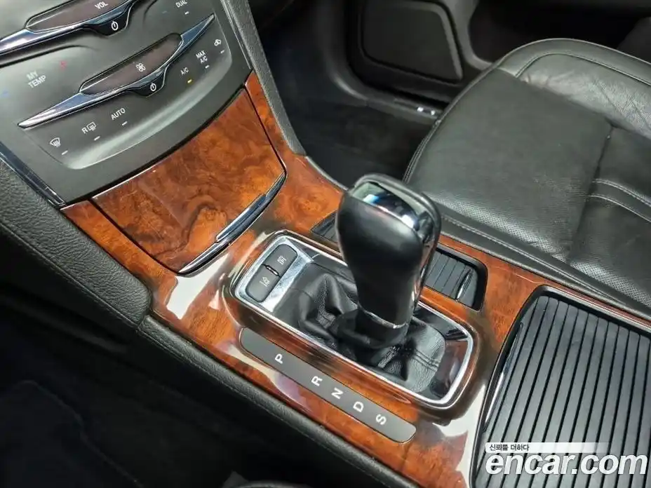 Lincoln MKS 2016 3.7 гидро в Москве № 255893, фото 16