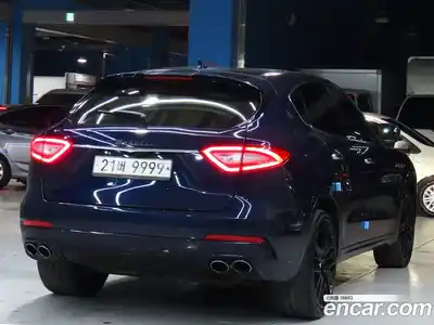 Maserati Levante 2017 3.0 гидро в Москве № 256021, миниатюра 2