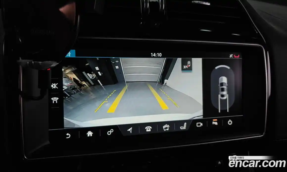 Jaguar XE 2017 2.0 гидро в Москве № 256087, фото 15