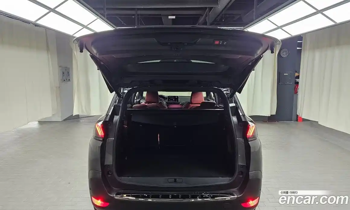 Peugeot 5008 2024 1.2 гидро в Москве № 256224, фото 20