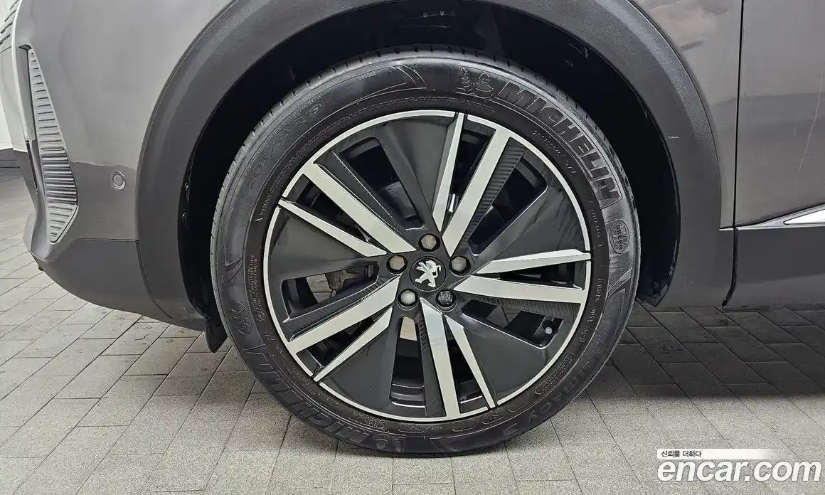 Peugeot 5008 2024 1.2 гидро в Москве № 256224, фото 5