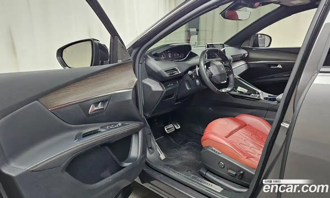 Peugeot 5008 2024 1.2 гидро в Москве № 256224, фото 10