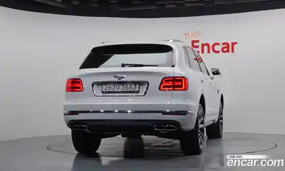 Bentley Bentayga 2019 4.0 гидро в Москве № 256628, миниатюра 4