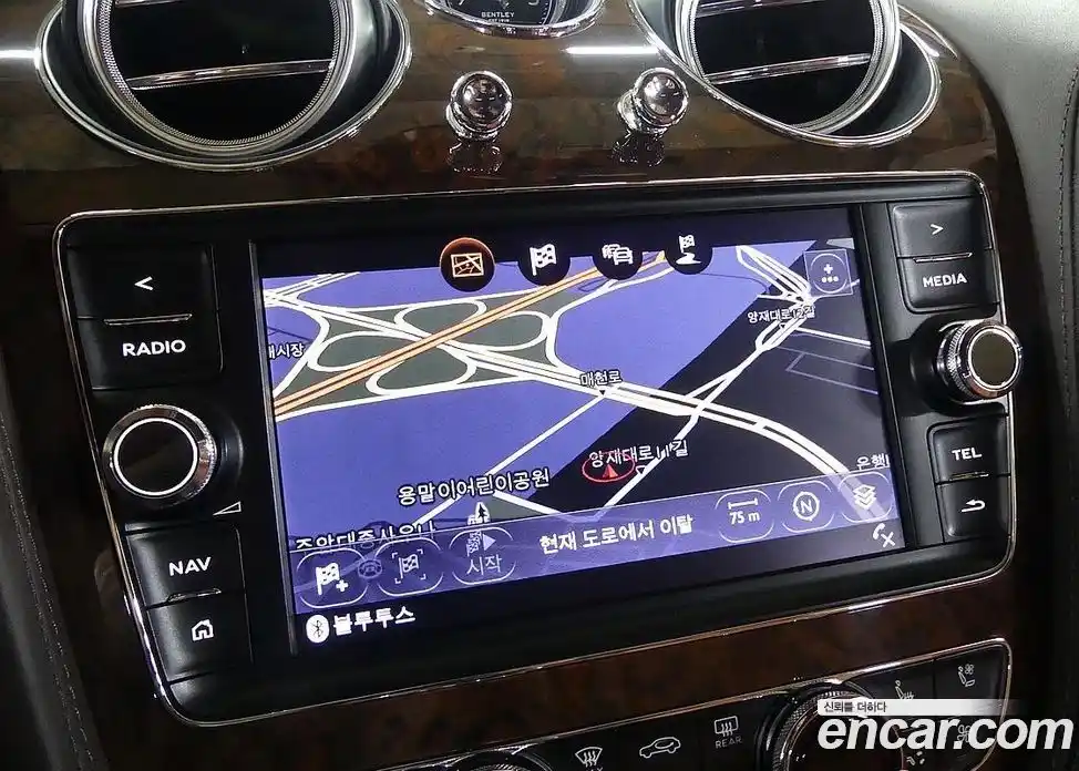 Bentley Bentayga 2017 6.0 гидро в Москве № 256654, фото 19