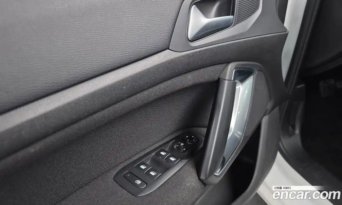 Peugeot 308 2015 1.6 гидро в Москве № 257499, фото 18