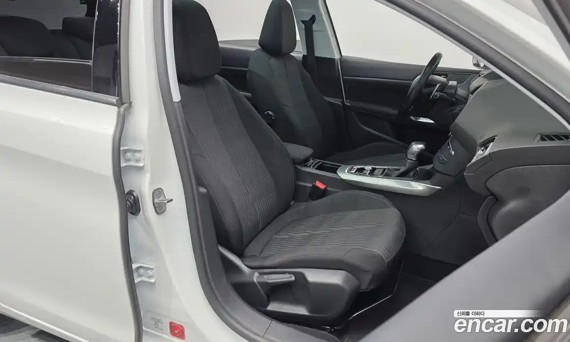 Peugeot 308 2015 1.6 гидро в Москве № 257499, фото 10