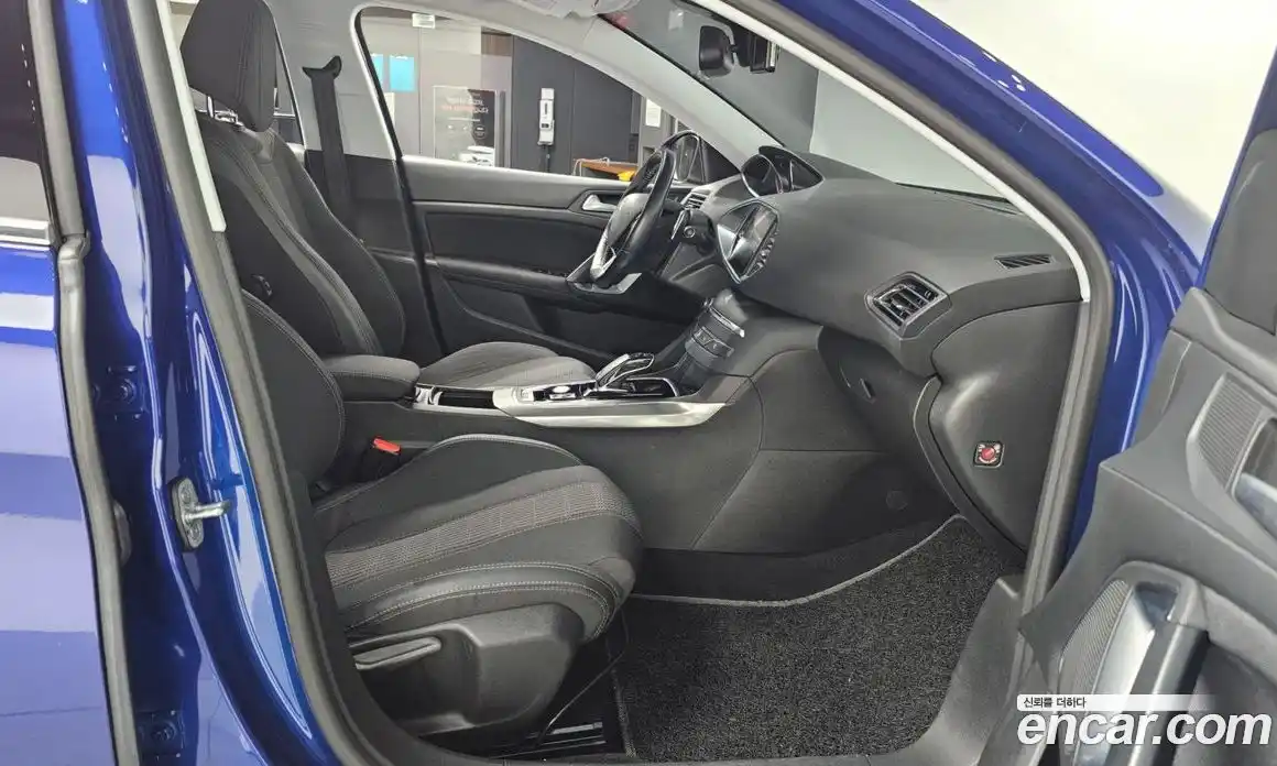 Peugeot 308 2019 1.5 гидро в Москве № 257835, фото 11