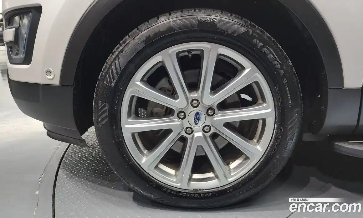 Ford Explorer 2015 2.3 гидро в Москве № 273424, фото 5