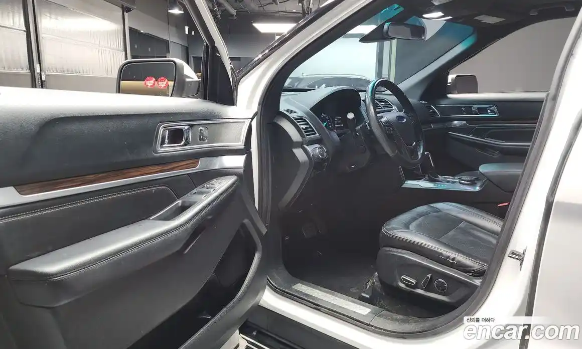 Ford Explorer 2015 2.3 гидро в Москве № 273424, фото 10