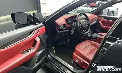 Maserati Levante 2022 3.0 гидро в Москве № 282781, миниатюра 10