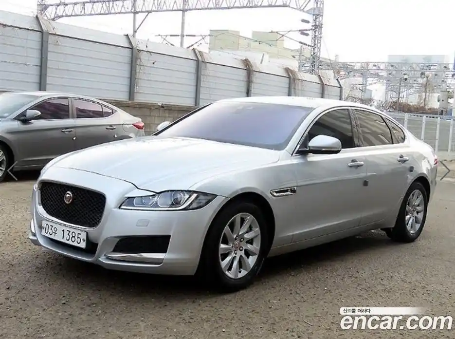 Jaguar XF 2017 2.0 гидро в Москве № 283899, фото 2