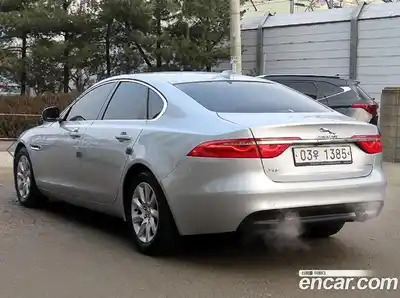 Jaguar XF 2017 2.0 гидро в Москве № 283899, миниатюра 3