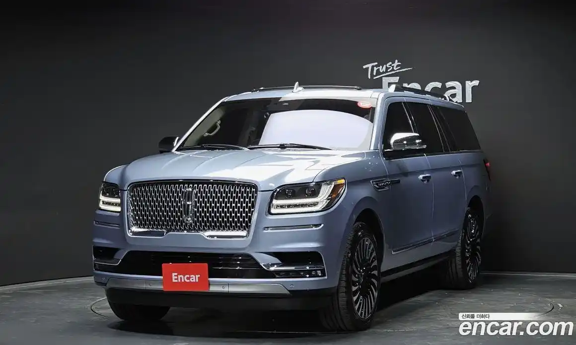 Lincoln Navigator 2018 3.5 гидро в Москве № 304098, фото 1