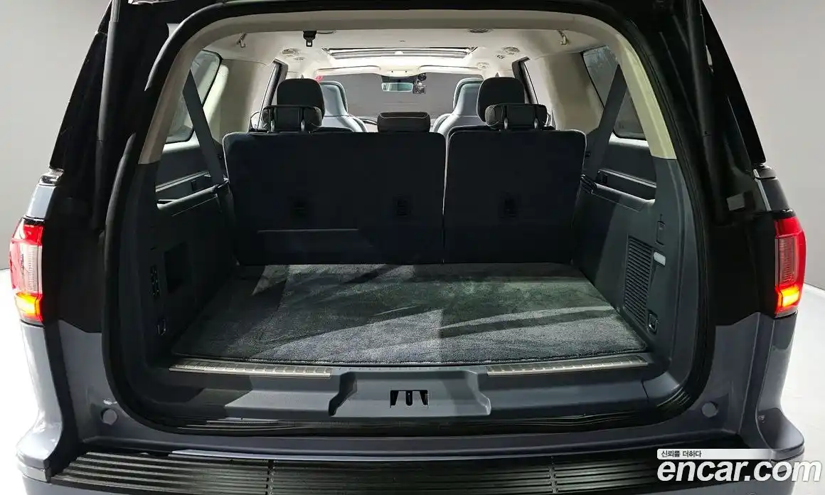 Lincoln Navigator 2018 3.5 гидро в Москве № 304098, фото 20