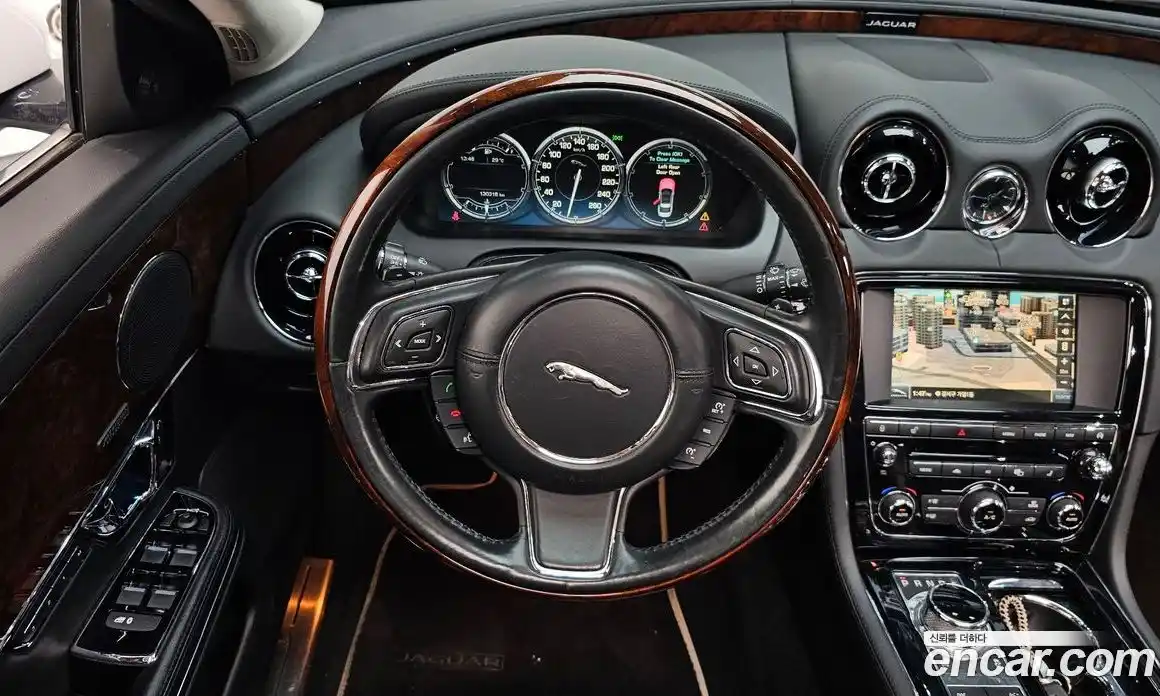 Jaguar XJ 2015 3.0 гидро в Москве № 320143, фото 13