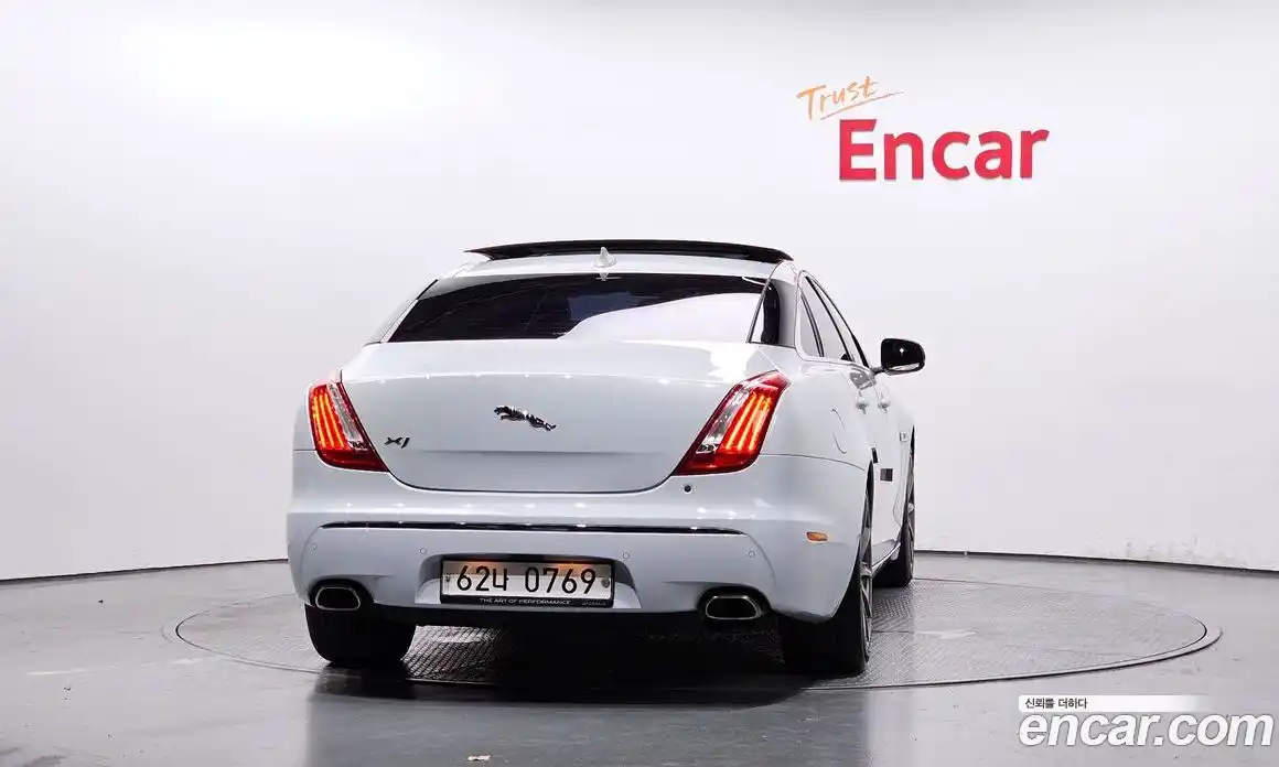 Jaguar XJ 2015 3.0 гидро в Москве № 320143, фото 4