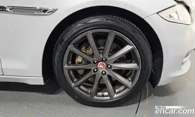 Jaguar XJ 2015 3.0 гидро в Москве № 320143, миниатюра 5