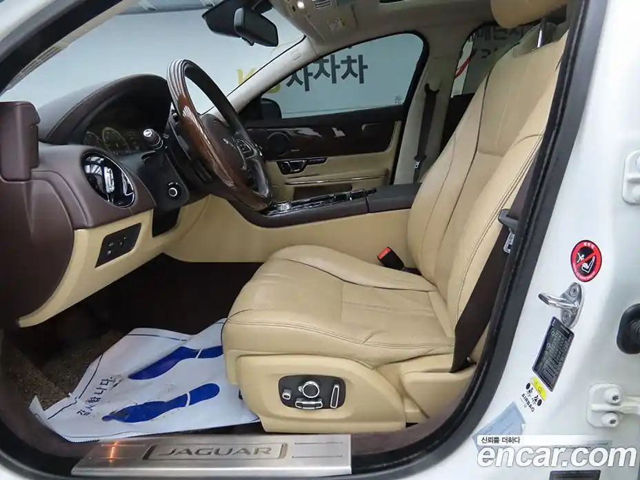Jaguar XJ 2016 3.0 гидро в Москве № 331521, фото 5