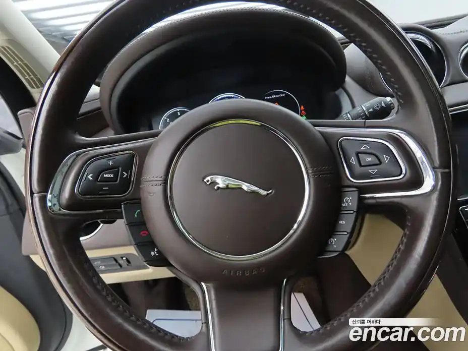 Jaguar XJ 2016 3.0 гидро в Москве № 331521, фото 8