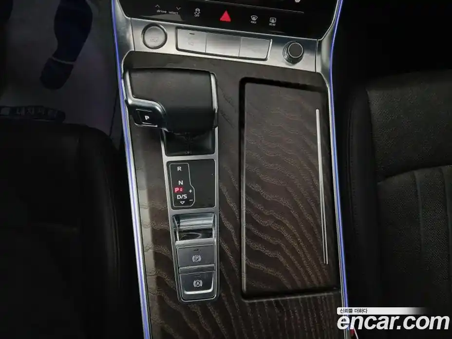 Audi A6 2020 2.0 гидро в Москве № 373267, фото 13