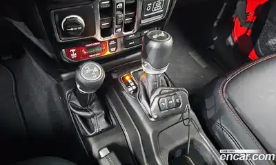 Jeep Wrangler 2023 2.0 гидро в Москве № 401204, миниатюра 9