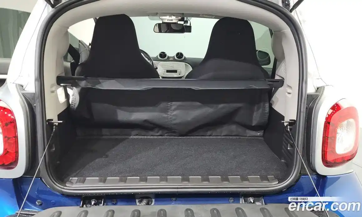 Smart Fortwo 2015 1.0 гидро в Москве № 402375, фото 20