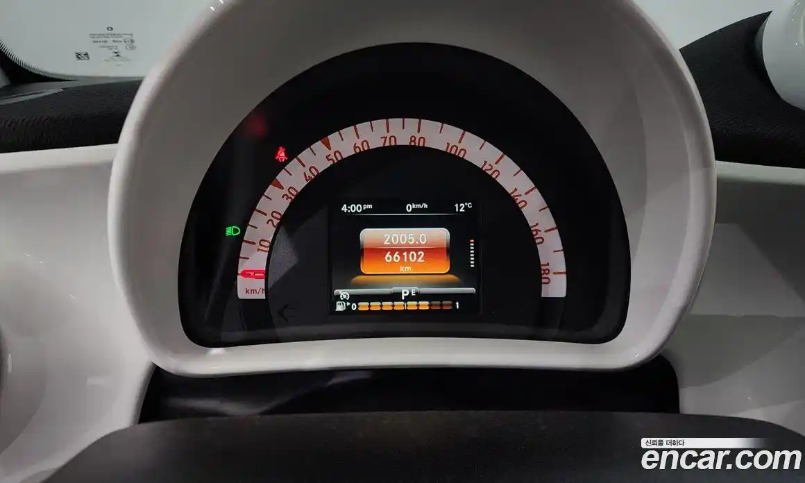 Smart Fortwo 2015 1.0 гидро в Москве № 402375, фото 8