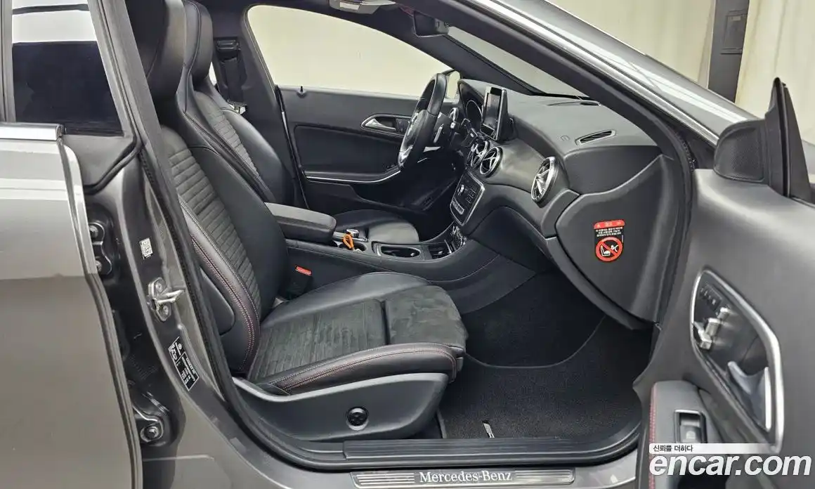 Mercedes-Benz CLA-Class 2018 2.0 гидро в Москве № 412589, фото 11