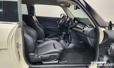 Mini Cooper 2017 1.5 гидро в Москве № 472006, миниатюра 11