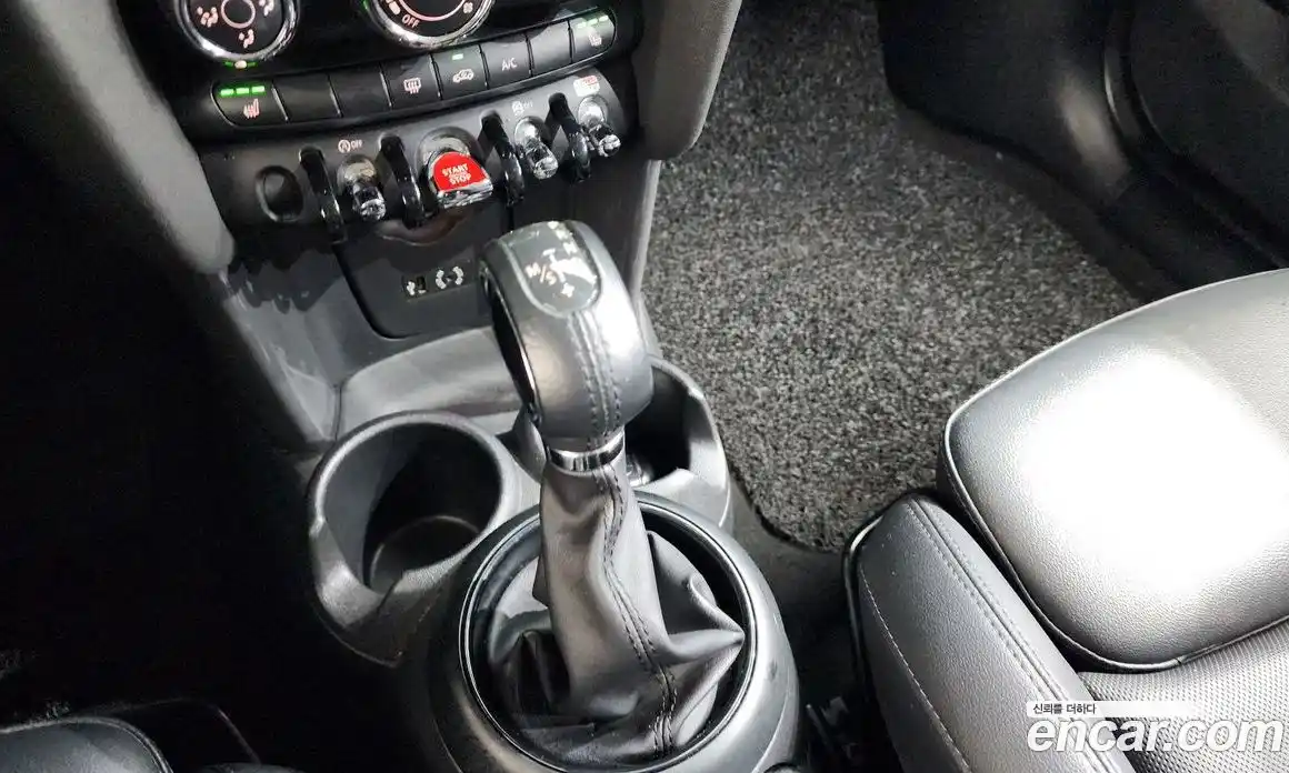 Mini Cooper 2017 1.5 гидро в Москве № 472006, фото 9
