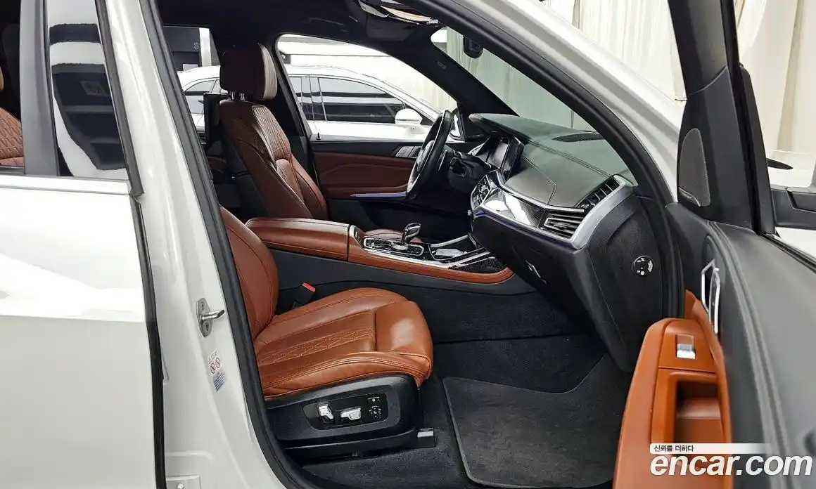 BMW X7 2022 3.0 гидро в Москве № 492626, фото 11