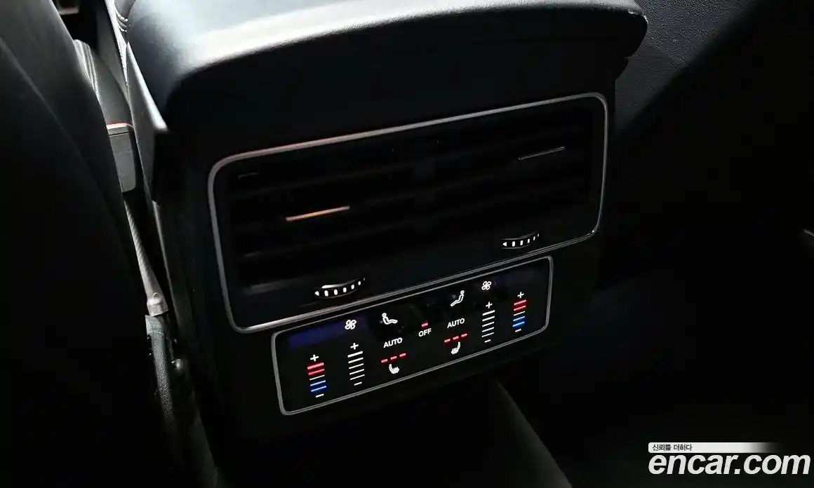 Audi Q8 2021 3.0 гидро в Москве № 496794, фото 17