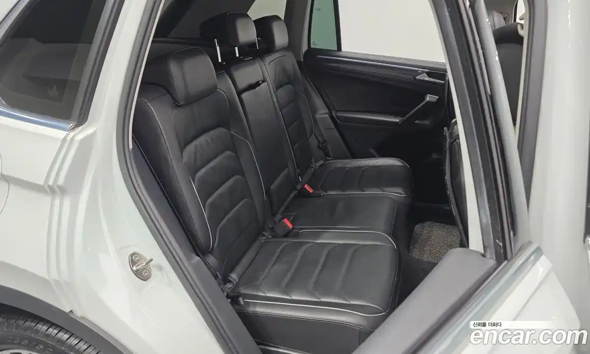 Volkswagen Tiguan 2021 2.0 гидро в Москве № 595647, фото 12