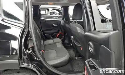 Jeep Renegade 2018 2.0 гидро в Москве № 609646, миниатюра 12