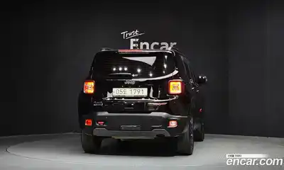 Jeep Renegade 2018 2.0 гидро в Москве № 609646, миниатюра 4