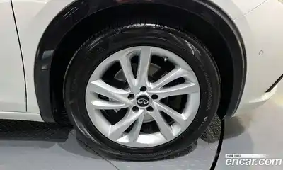 Infiniti Q30 2019 2.0 гидро в Москве № 610925, миниатюра 5