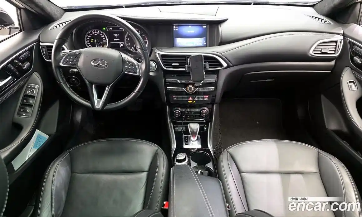 Infiniti Q30 2019 2.0 гидро в Москве № 610925, фото 7