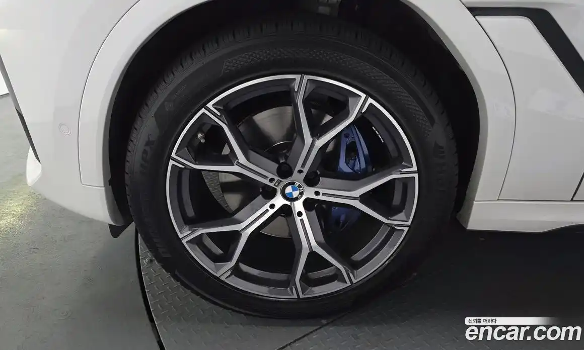 BMW X6 2022 3.0 гидро в Москве № 721535, фото 4